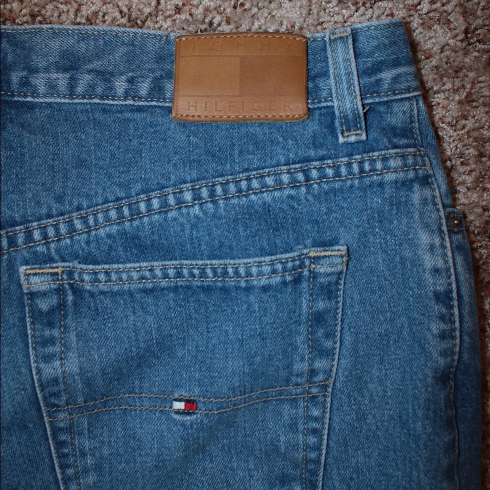 Tommy Hilfiger Vintage size 6 mid rise jeans